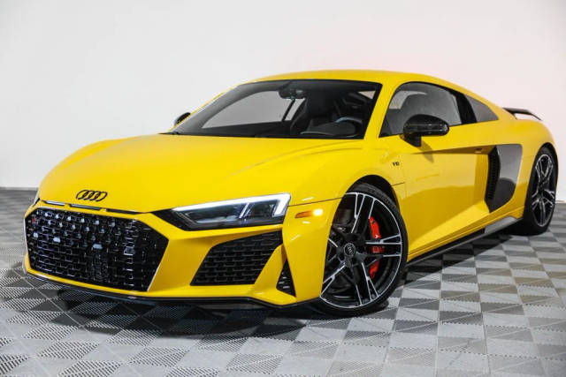 2023 Audi R8 V10 performance AWD photo
