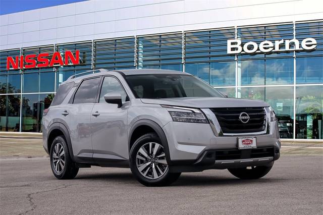2023 Nissan Pathfinder SL FWD photo