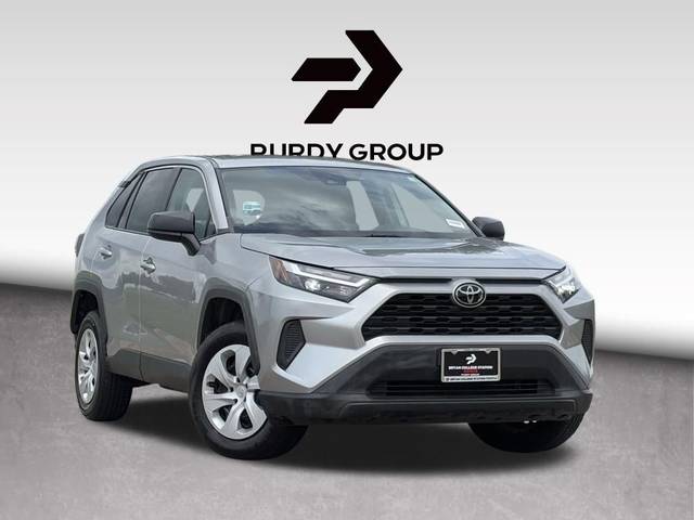 2023 Toyota RAV4 LE FWD photo