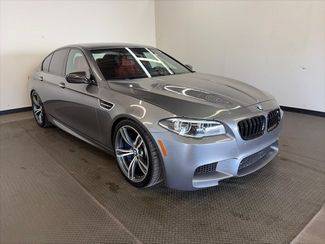 2015 BMW M5 RWD photo