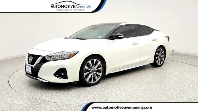 2023 Nissan Maxima Platinum FWD photo