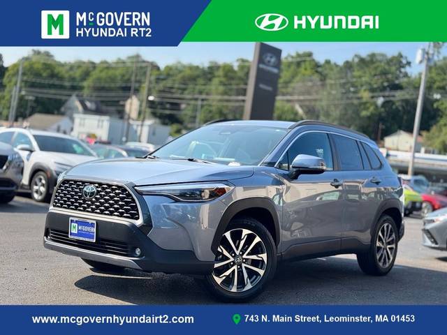 2023 Toyota Corolla Cross XLE AWD photo
