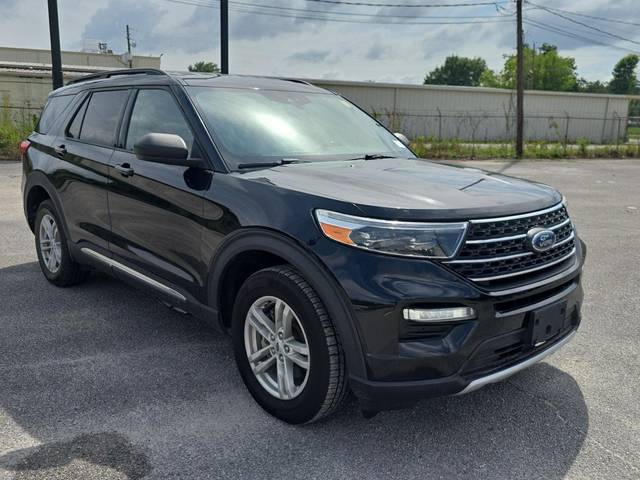 2022 Ford Explorer XLT 4WD photo