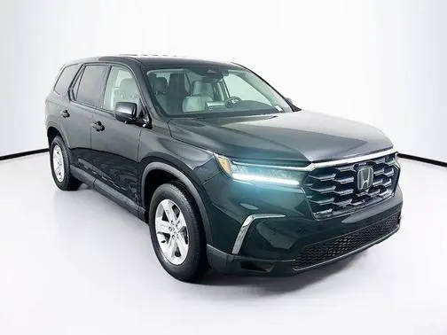 2023 Honda Pilot LX AWD photo