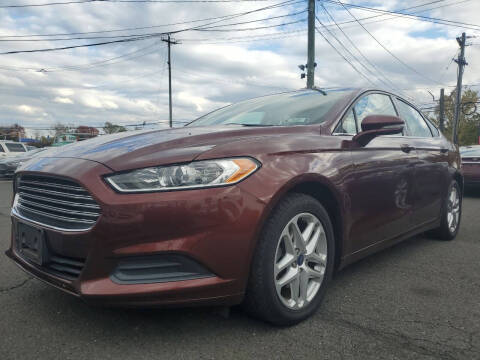 2015 Ford Fusion SE FWD photo