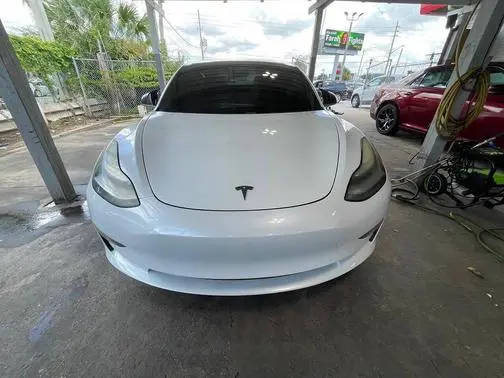 2019 Tesla Model 3 Standard Range Plus RWD photo
