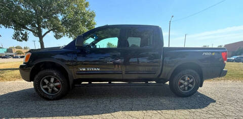 2015 Nissan Titan PRO-4X 4WD photo