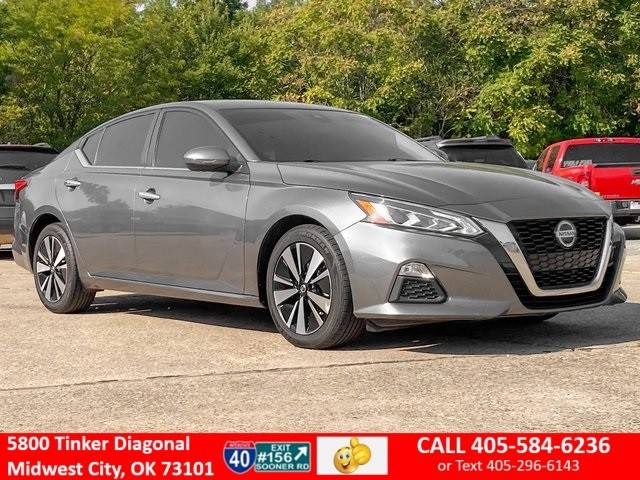 2021 Nissan Altima 2.5 SV FWD photo