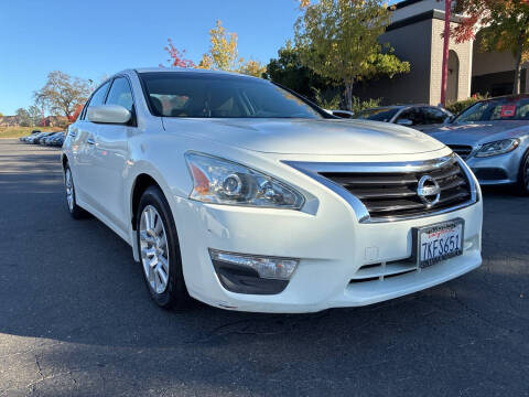 2015 Nissan Altima 2.5 S FWD photo