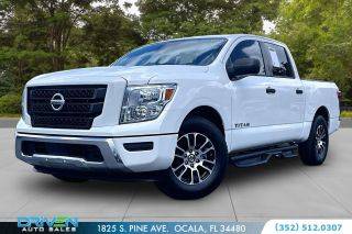 2022 Nissan Titan SV RWD photo
