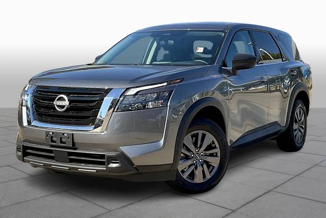 2023 Nissan Pathfinder S 4WD photo