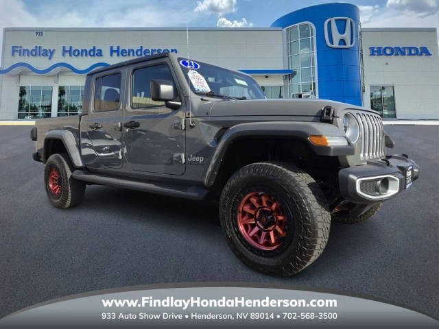 2023 Jeep Gladiator Overland 4WD photo