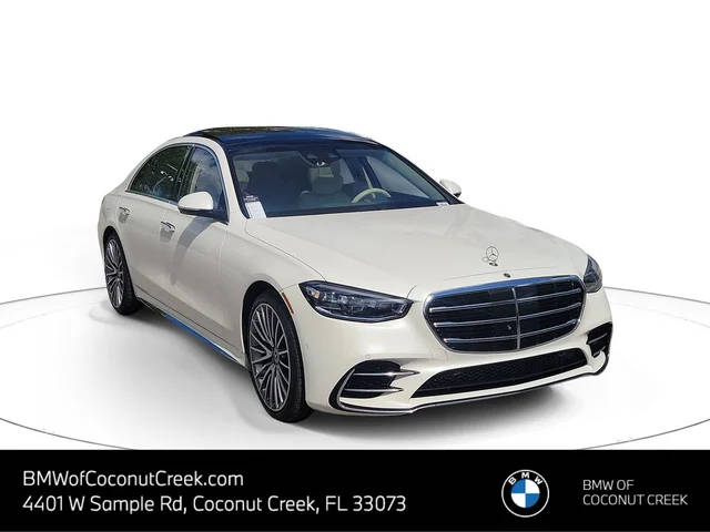 2022 Mercedes-Benz S-Class S 500 AWD photo