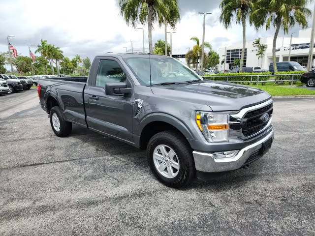 2022 Ford  XLT 4WD photo