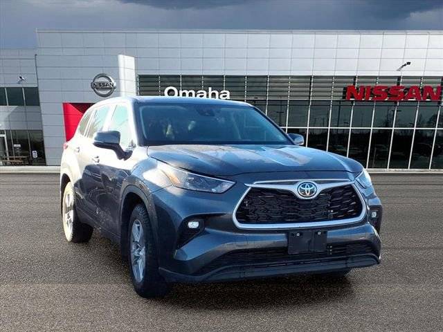 2023 Toyota Highlander LE AWD photo