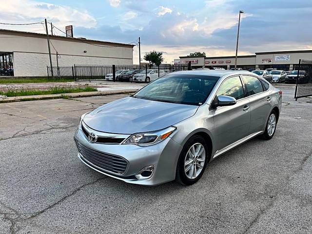 2015 Toyota Avalon XLE FWD photo