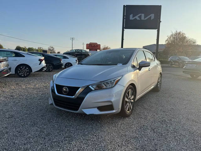 2021 Nissan Versa SV FWD photo