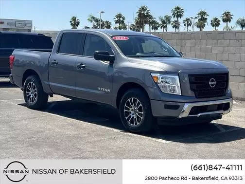 2023 Nissan Titan SV RWD photo