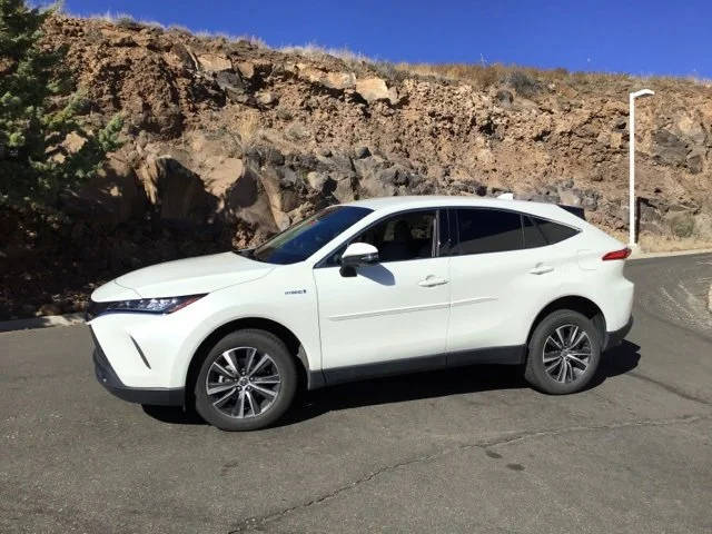 2021 Toyota Venza LE AWD photo