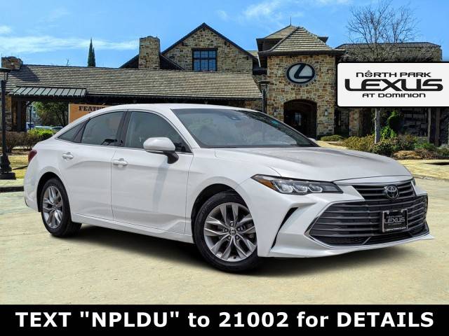 2022 Toyota Avalon XLE FWD photo