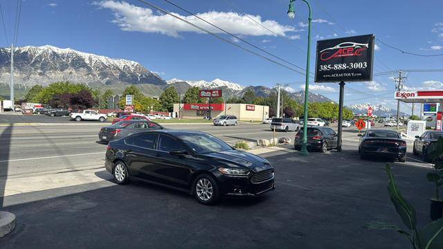 2015 Ford Fusion S FWD photo