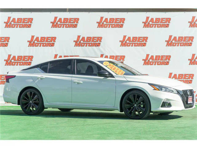 2022 Nissan Altima 2.5 SR FWD photo