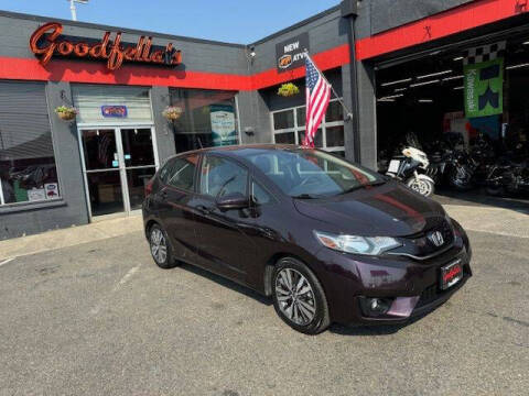 2016 Honda Fit EX FWD photo