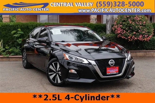 2022 Nissan Altima 2.5 SV FWD photo