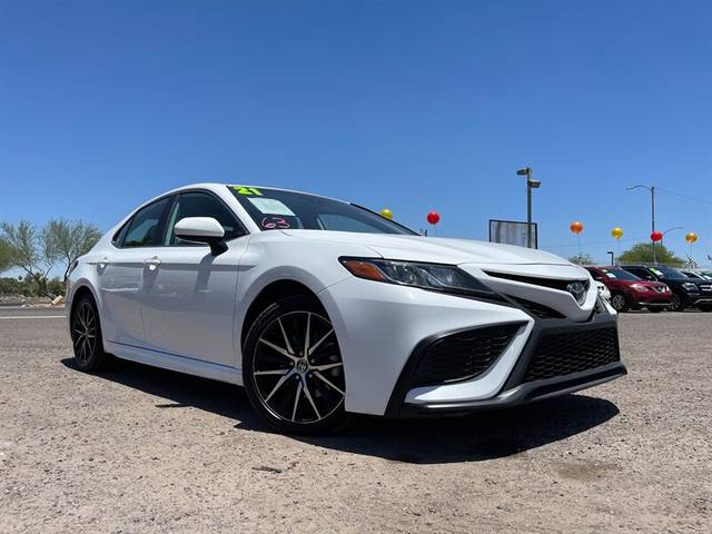 2021 Toyota Camry SE FWD photo