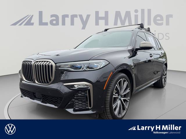 2021 BMW X7 M50i AWD photo