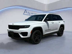 2023 Jeep Grand Cherokee Altitude 4WD photo