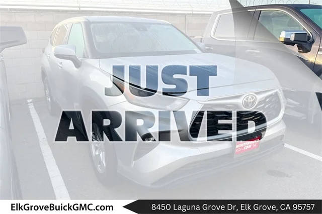 2023 Toyota Highlander LE FWD photo