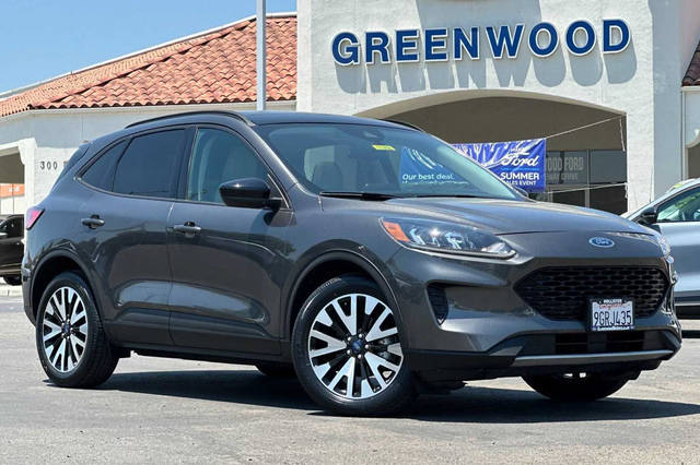 2020 Ford Escape SE Sport Hybrid AWD photo