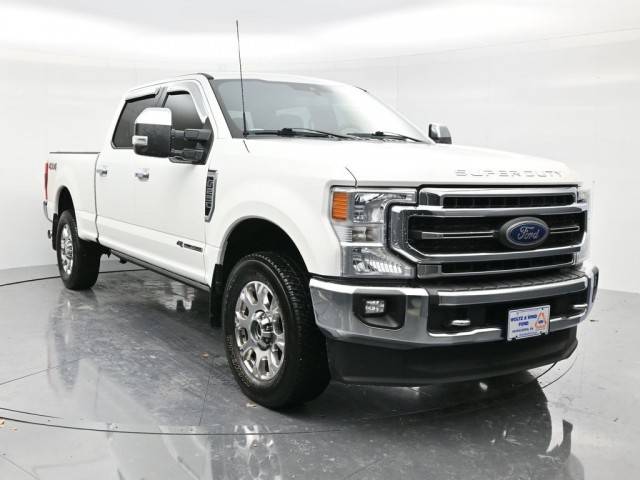 2022 Ford  LARIAT 4WD photo