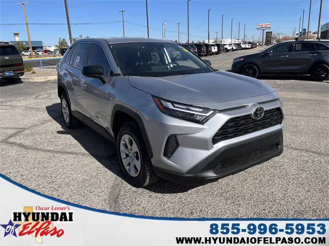 2023 Toyota RAV4 LE FWD photo