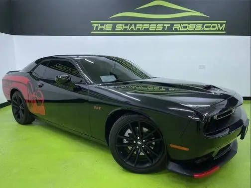 2023 Dodge Challenger R/T RWD photo