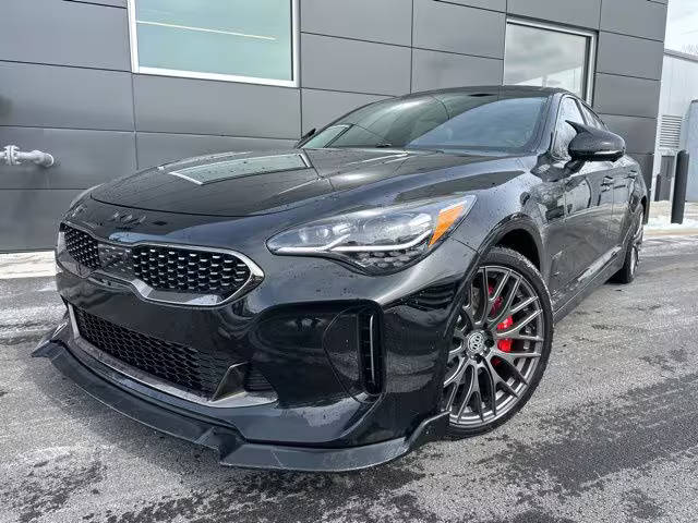 2022 Kia Stinger GT2 RWD photo