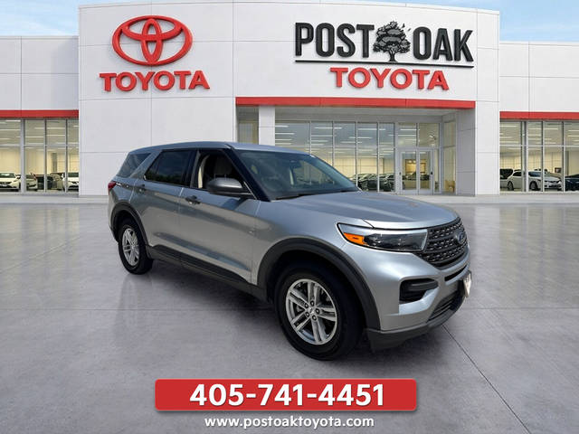 2022 Ford Explorer Base 4WD photo