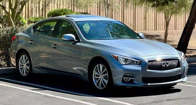 2017 Infiniti Q50 3.0t Premium RWD photo