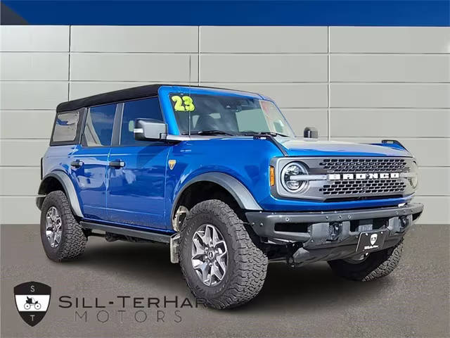 2023 Ford Bronco 4 Door Black Diamond 4WD photo