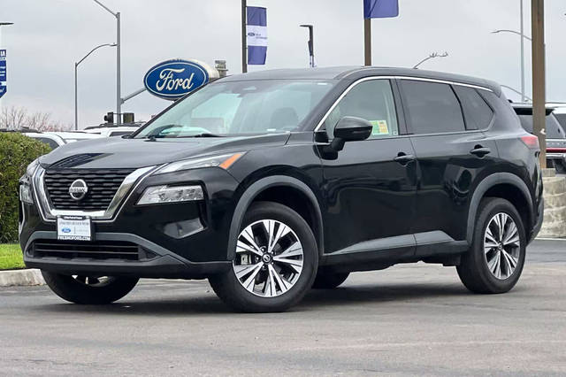 2021 Nissan Rogue SV FWD photo