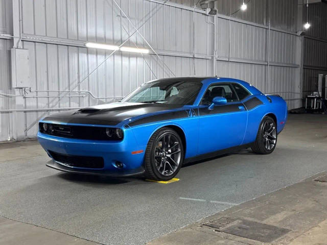 2023 Dodge Challenger R/T RWD photo