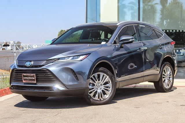 2022 Toyota Venza XLE AWD photo