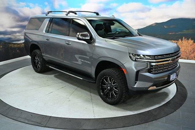 2022 Chevrolet Suburban Premier 4WD photo