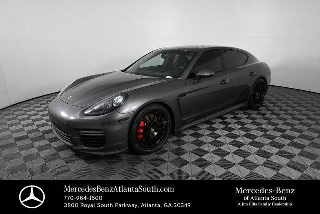 2015 Porsche Panamera GTS AWD photo