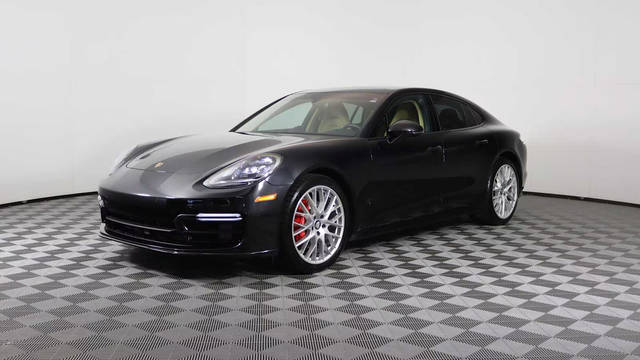 2022 Porsche Panamera 4S AWD photo