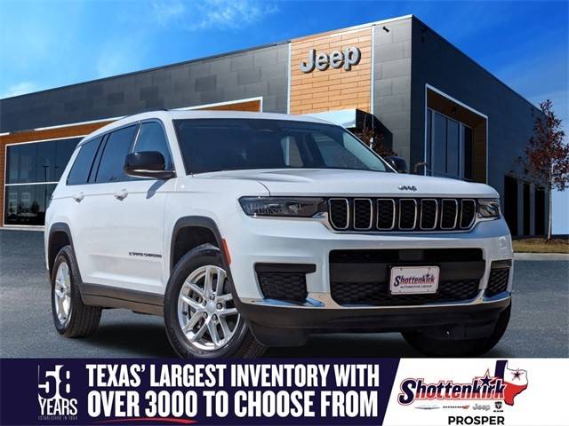 2023 Jeep Grand Cherokee L Laredo 4WD photo