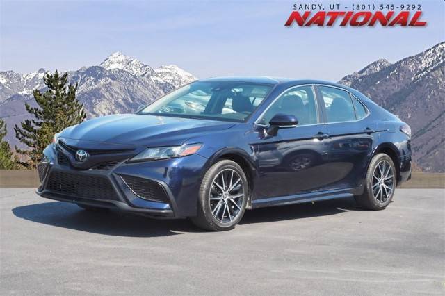 2022 Toyota Camry SE FWD photo