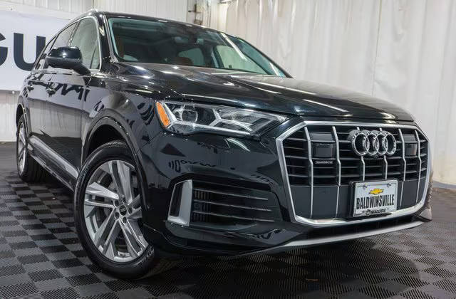 2023 Audi Q7 Premium Plus AWD photo