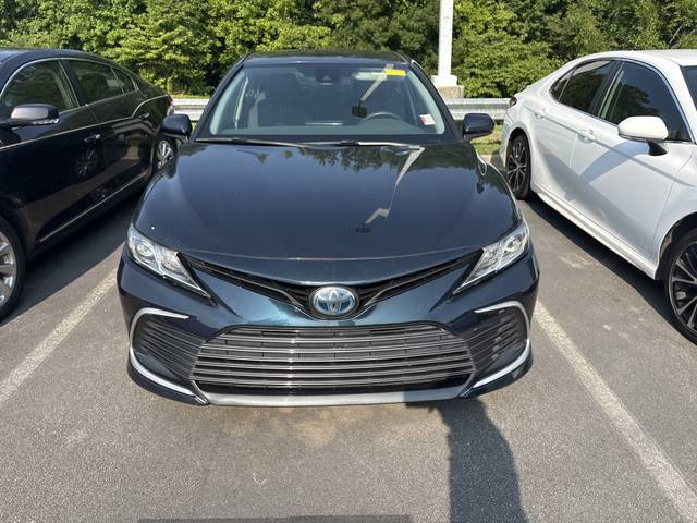 2021 Toyota Camry Hybrid LE FWD photo
